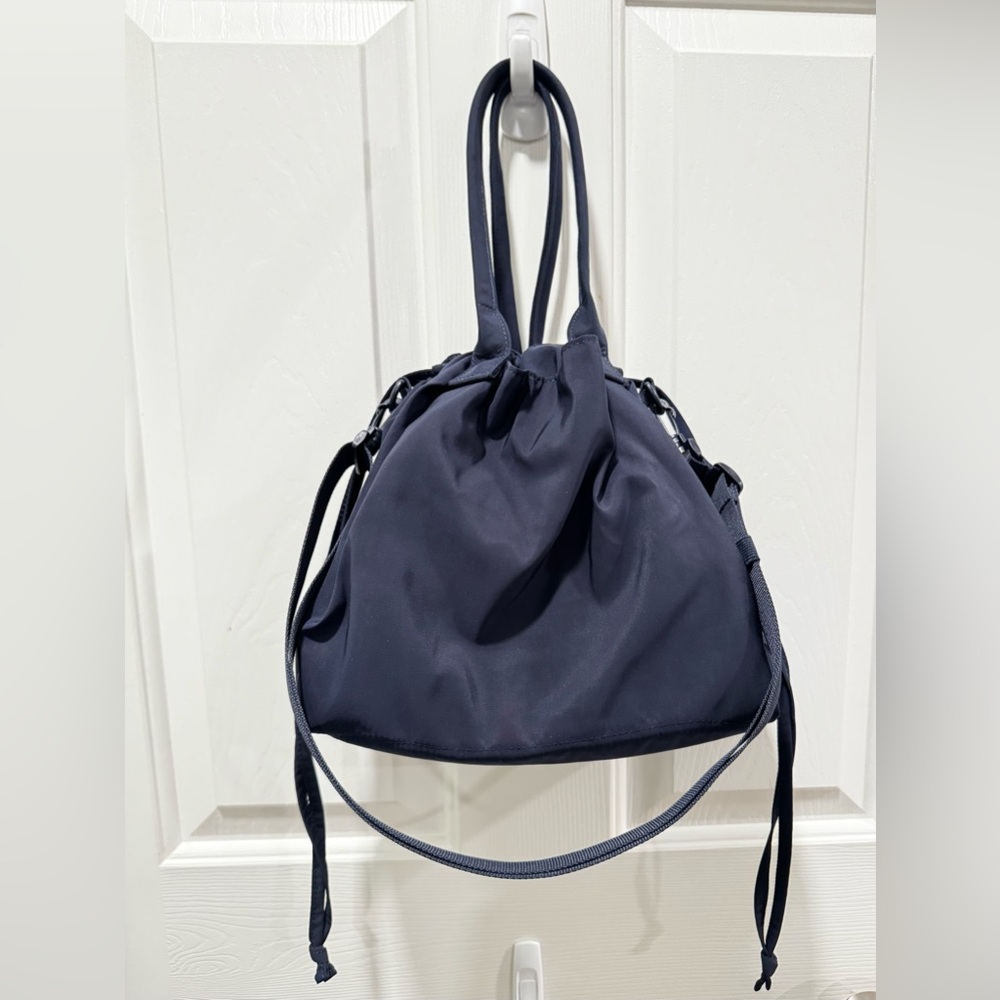 Uniqlo C Drawstring Bag Navy